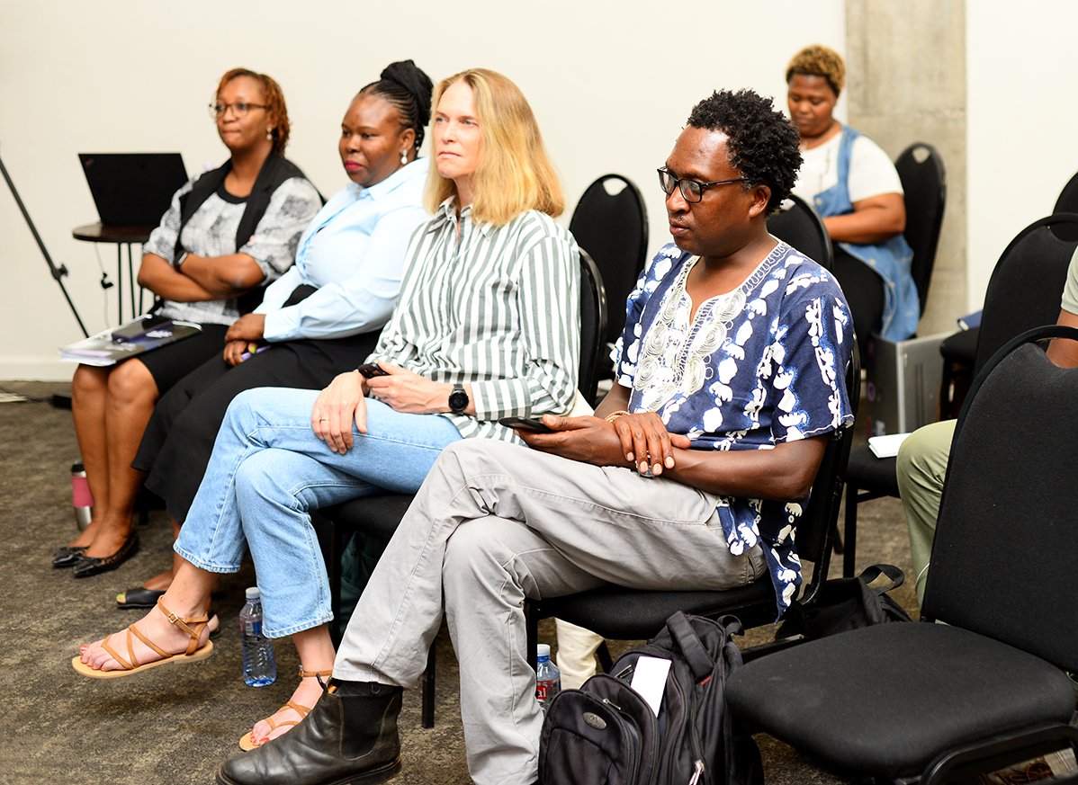 DennisImaan's tweet photo. #Pathstorenewal.
Weβre the conversation!! #africarenewing #africancrossroads @AfricaCrossroad @hivosrosa #PARA #Re_Imagine @mHubMW @PodcastMalawi https://t.co/c7B2aMpOIS