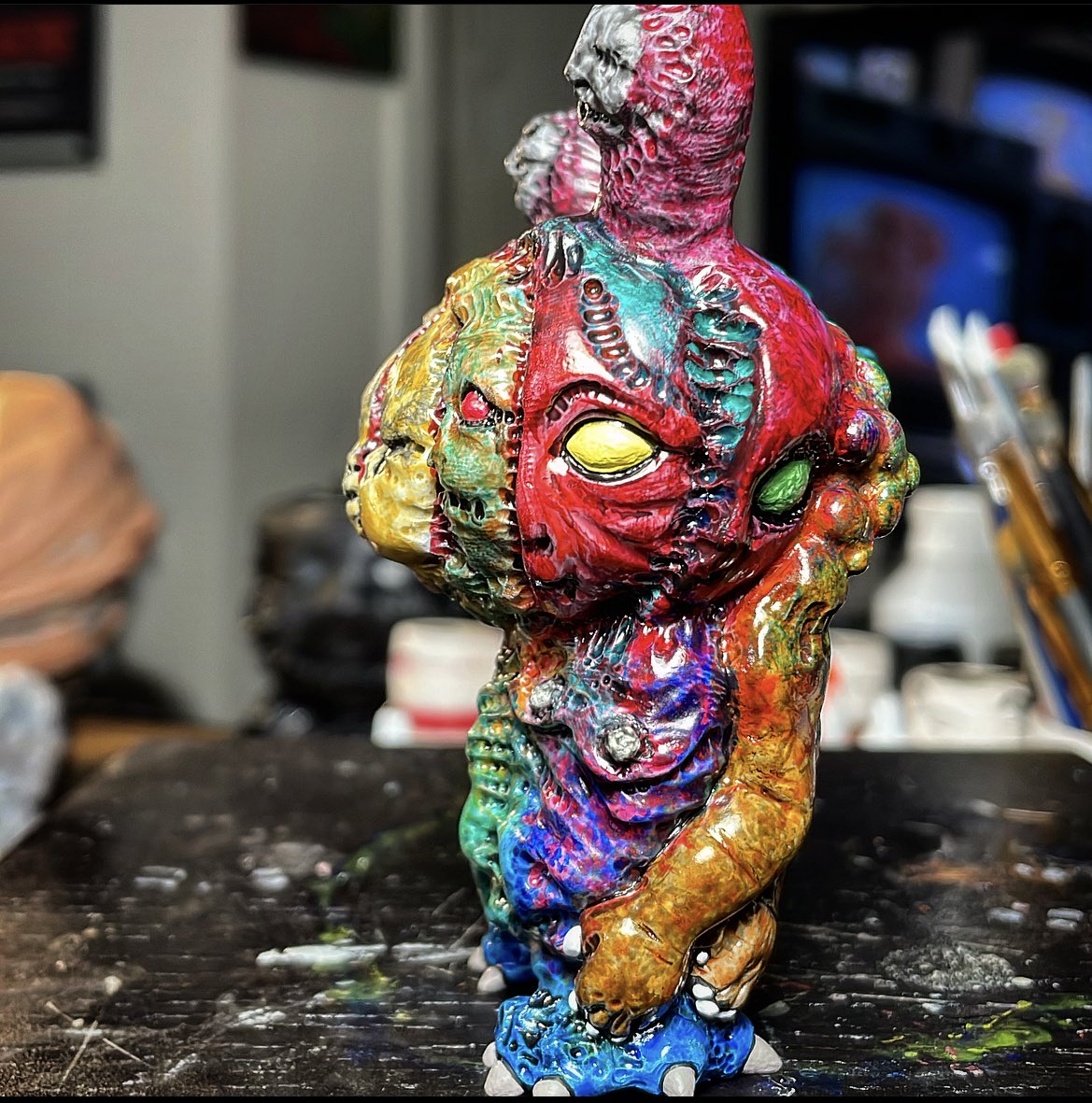 Jay222toy's tweet photo. Made a eye color adjustment. I think itβs ready for clear coat now, which I will do on Wednesday #wip #sculpture #art #kidrobot #dunny #customdunny #handmade #creepycute https://t.co/cPaad4RM75