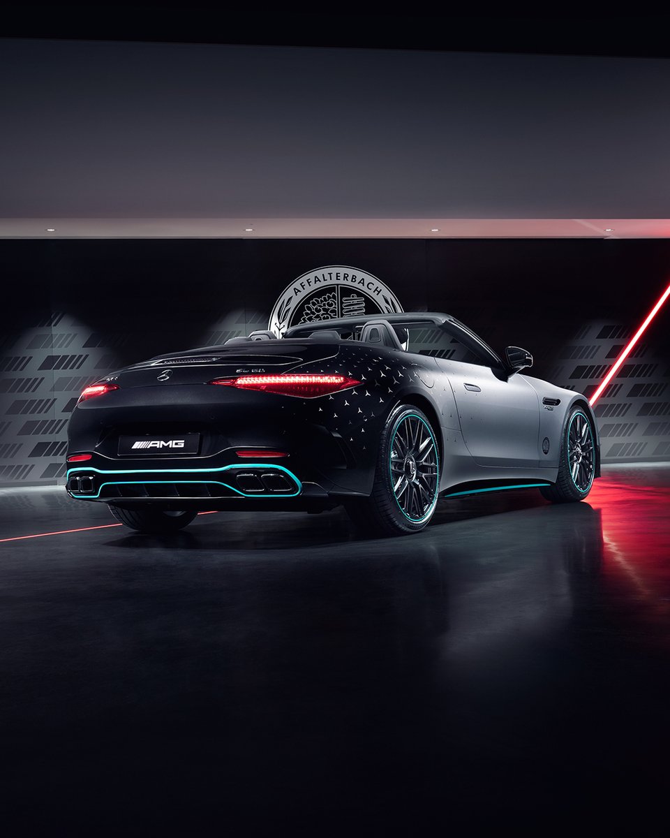 MercedesBenzGR's tweet image. Γεννημένη ηγέτης, όπως κάθε αυθεντική AMG. Για τη Mercedes-AMG SL 63 η κορυφή είναι μονόδρομος. 
#MercedesBenz #MercedesAMG #SL63