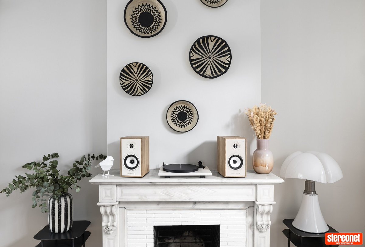 StereoNETUK's tweet photo. Better connected: @TriangleHifi's BR02 and BR03 powered streaming speakers 👉 https://t.co/b0SgIOhLU8 

#hifinews #streamingmusic #stereonet #snuk #loudspeakers #frenchhifi #frenchchic #frenchstyle @ExertisUK #desktophifi #hifispeakers #desktopaudio #hifi #hifiaudio https://t.co/3G4kxNEafp