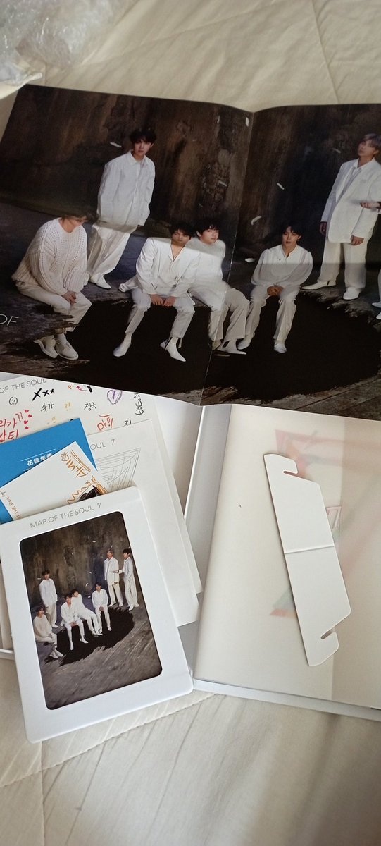 Milenebsantoss's tweet photo. Feedback positivo para essa linda @4jeonn que me vendeu essa lindeza aqui 🥰🥰🥰🥰muito obrigado pelos mimos amei d+ https://t.co/GxggclVuVu