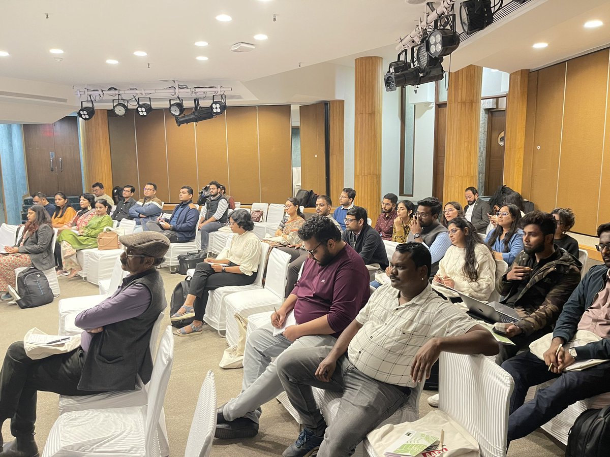 Nimish_Gpt's tweet photo. "augmenting master plans and building bye-laws to address and scale up climate action in cities is a crucial next step"-@SinghMitashi This can and will enable heat-proofing of buildings and streets.
@CSEINDIA https://t.co/zfm1bvd5OA