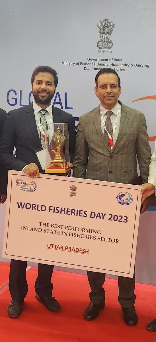 #UP के नाम एक औऱ सम्मान 🏆🎖️🐟

#विश्व_मात्स्यिकी_दिवस 🐳 😎World Fisheries Day के मौके पर #अहमदाबाद में आयोजित वैश्विक मात्स्यिकी 🐋सम्मेलन #Global_Fisheries_Conference 🐬 में भारत सरकार द्वारा उत्तर प्रदेश को अंतर्देशीय मात्स्यिकी में सर्वश्रेष्ठ प्रदेश #Best_State 🐳 Inland