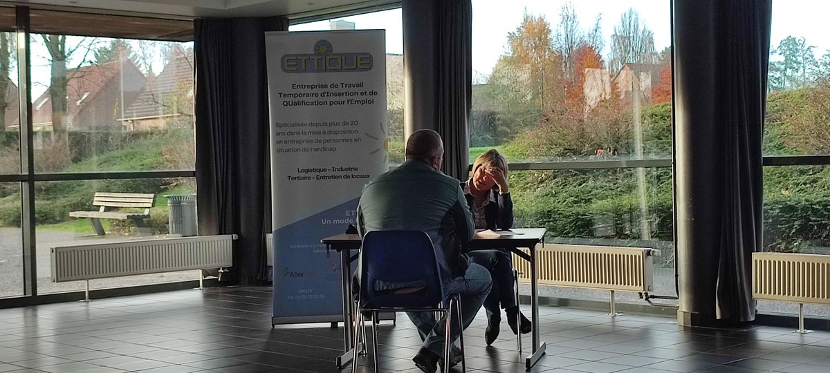 🎯Jour 2  #SEEPH2023 , aujourd'hui #Ettique #iciçarecrute ,  job-dating <a href="/hem/">Hem</a> 💼
✅Des opportunités en logistique pour nos demandeurs d'emploi . On 🤞 pour la suite .