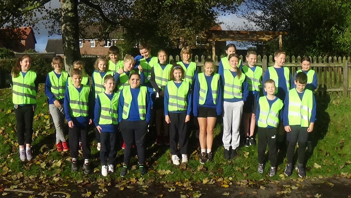 WeenerPlastics's tweet photo. 🦺 Health and safety are crucial themes at WP. Our UK colleagues funded safety vests for pupils at the local school St Mary's in Roughton. The vests enhance visibility and safety for the children, especially during the dark winter months. 😃 
Thanks for this nice initiative. 🙏 https://t.co/HPpvboctFv