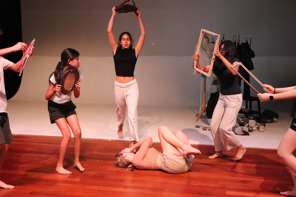 Our final day with <a href="/GeckoTheatre/">Gecko</a> culminated in a sharing of performance work to Year 9. Beautiful, layered physical theatre and movement interspersed with text spoken in eight different languages. Terima kasih Katie &amp; Kenny 🙏
