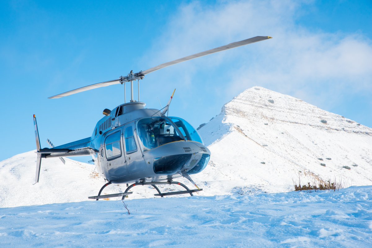 oxygenaviation's tweet photo. The popular resort Verbier will be open every day from December 2nd!

Planning a ski holiday?  
Spend your time enjoying yourself, instead of waiting in lines at busy airports.
Fly Private.

#ski #skiholiday #skiseason #helicopter #privatejet #courchevel #verbier #stmoritz https://t.co/zLDSvQ53gw