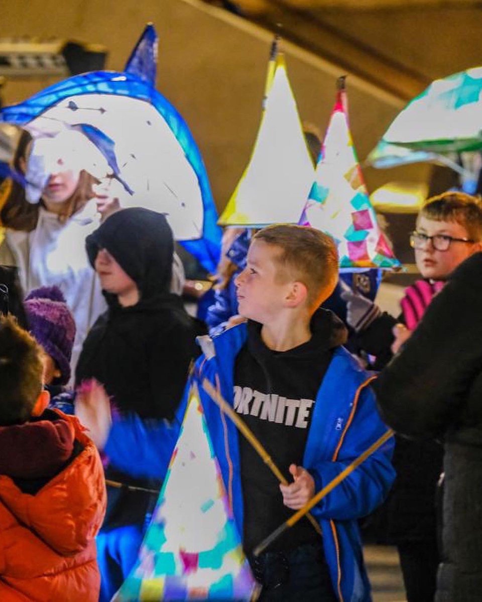 Animated Objects (@animatedobjects) on Twitter photo Great to talk to Paddy this morning <a href="/ThisCoast/">This is the Coast - Local Radio for the Coast</a> about the #Scarborough Sparkle lantern parade on Friday evening <a href="/northyorksc/">North Yorkshire Council</a> <a href="/thescarbfair/">The Scarborough Fair</a> <a href="/DiscoverCoast/">Discover Yorkshire Coast</a> <a href="/ScarboroughOAT/">Open Air Theatre</a> Please see map for details of where to watch on the night - see you there! Great to talk to Paddy this morning <a href="/ThisCoast/">This is the Coast - Local Radio for the Coast</a> about the #Scarborough Sparkle lantern parade on Friday evening <a href="/northyorksc/">North Yorkshire Council</a> <a href="/thescarbfair/">The Scarborough Fair</a> <a href="/DiscoverCoast/">Discover Yorkshire Coast</a> <a href="/ScarboroughOAT/">Open Air Theatre</a> Please see map for details of where to watch on the night - see you there!