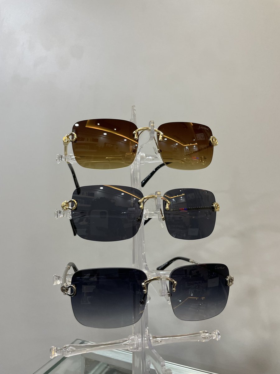 Running sale today,all these are available in one piece each at 30,000
Call/whatsapp 0774128751 or visit us at kooki tower level 7 shop706b
