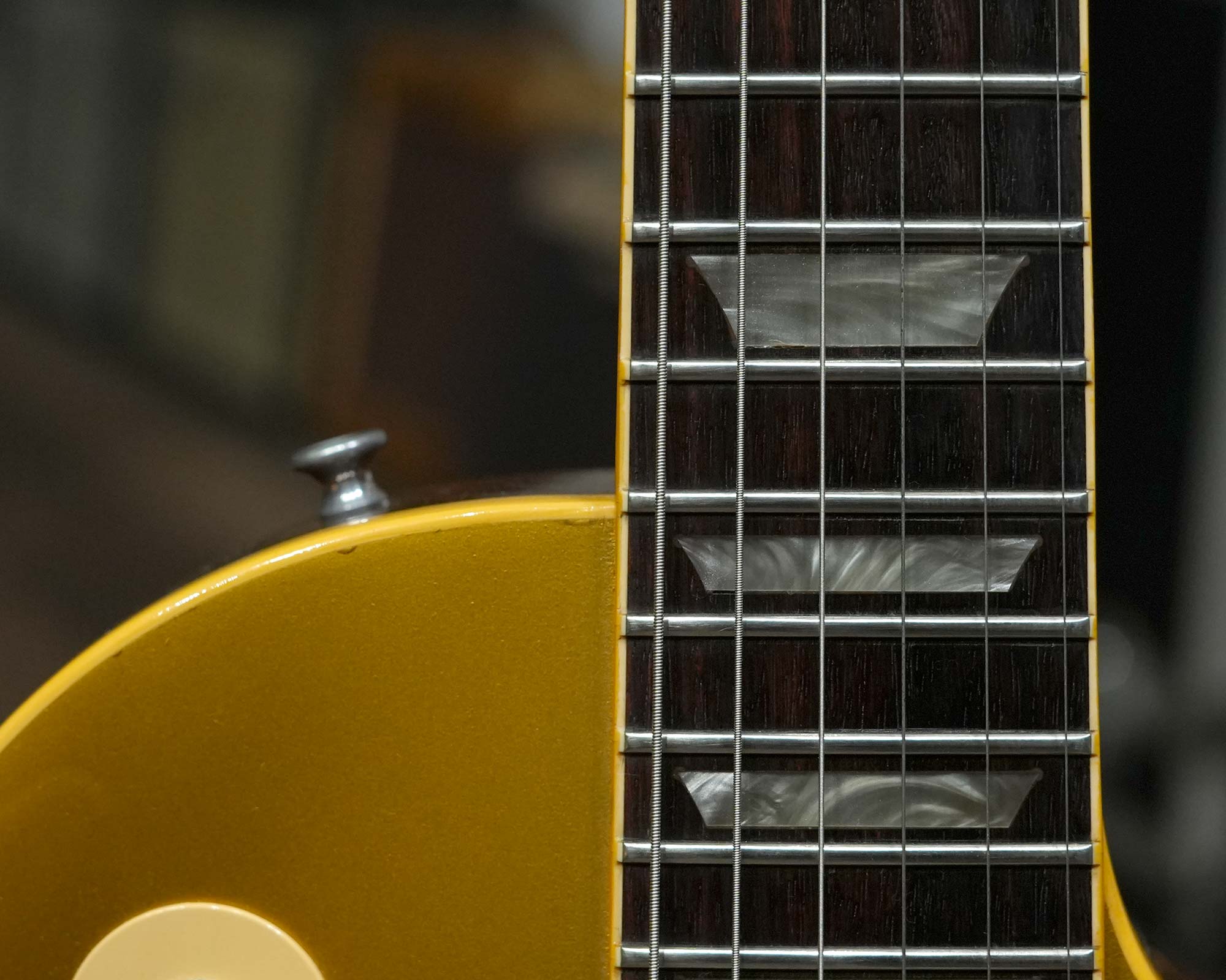 218 Guitars on X: 