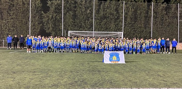 AjOlerdola's tweet photo. ⚽️Aquest dimecres es fa l’acte de presentació dels 12 equips que té el @baseolerdola  aquesta temporada

🕕A  les 18.00h

📍Al camp municipal Els Pins de Moja

https://t.co/kaNhc8Crxq https://t.co/3qptvfgWdo
