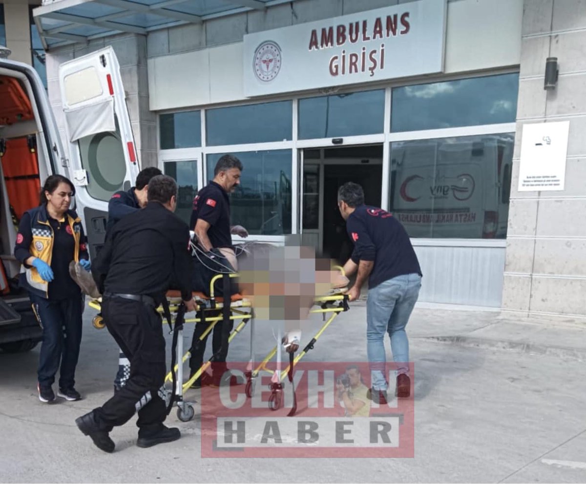 Mustafa Aydoğan..
51 yaşında, nakliye firmasında şoför..
Adana Ceyhan'da bir gübre fabrikasında kafasına demir çarpması sonucu ağır yaralandı..
Ertesi gün tedavi gördüğü hastanede hayatını kaybetti..
v/Ceyhun Haber