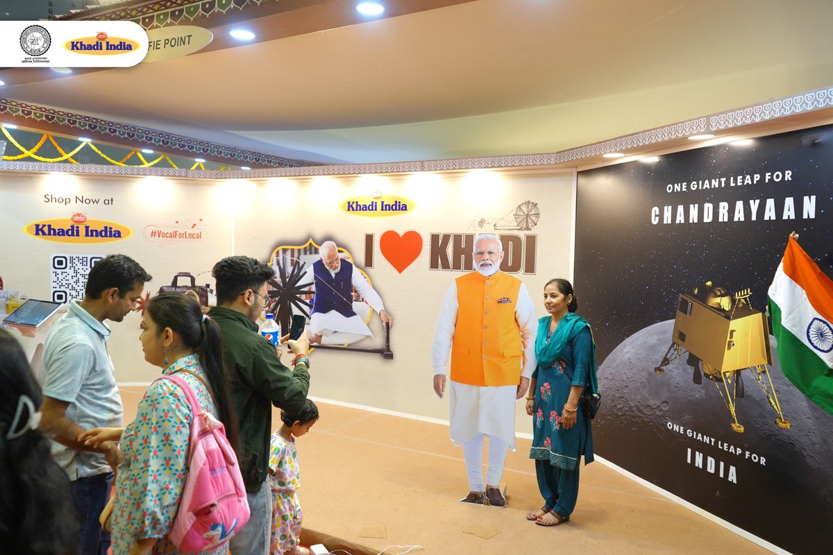 कला एवं संस्कृति का अद्भुत संगम प्रदर्शित कर रहे खादी उत्पादों के स्टॉल्स #IITF2023 की शोभा बढ़ा रहे हैं।

#Khadi
#KhadiIndia
#IITFNewDelhi2023
#MakeInIndia