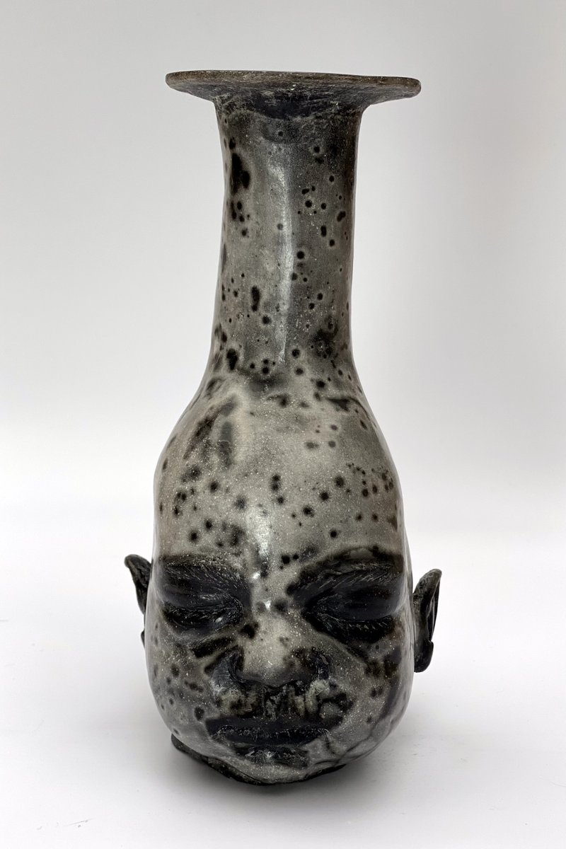 CHARLIESMITHldn's tweet photo. Wendy Mayer 'Lachryment', 2022 Ashraf Hanna clay, naked raku, wax 19.5x10x10cm

DM to enquire
.
.
.
#charliesmithlondon #wendymayer #contemporarypainting @wendyfmayer https://t.co/uBxXYLAT1D