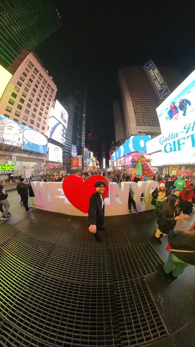 My first time in NYC was dope 👍🏻 https://t.co/WdUYImWxiq