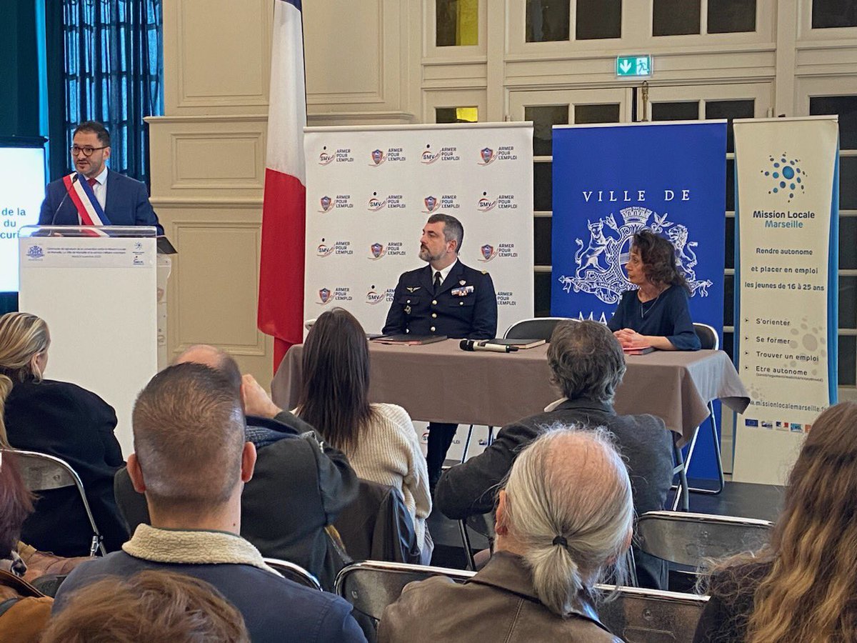 Signature de la convention entre la Mission Locale de Marseille, la Ville de @marseille et le Service Militaire Volontaire ✍️