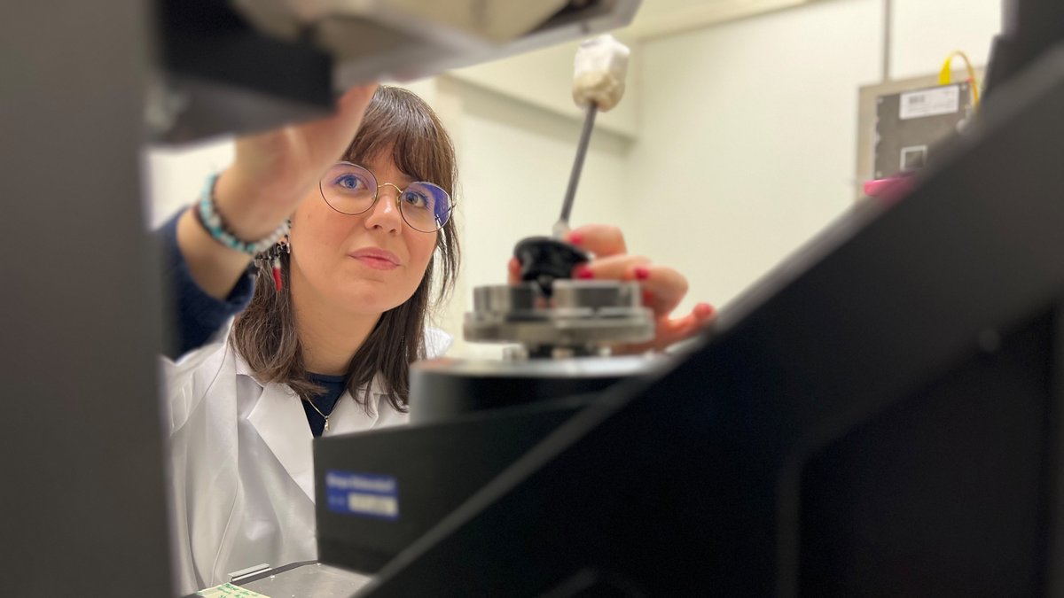 Empa_CH's tweet photo. Empa-Forschende entwickeln Navi für die Knie-OP.
Bessere Therapien dank 3D-Modellen des Blutgefässnetzwerks im Meniskusknorpel, die auf Mikro-Computertomographie-Analysen im Labor beruhen.
▶https://t.co/d5OBbNEQxb
#personalizedmedicine #meniskus #therapie #medtech https://t.co/nVrPt1mBw0