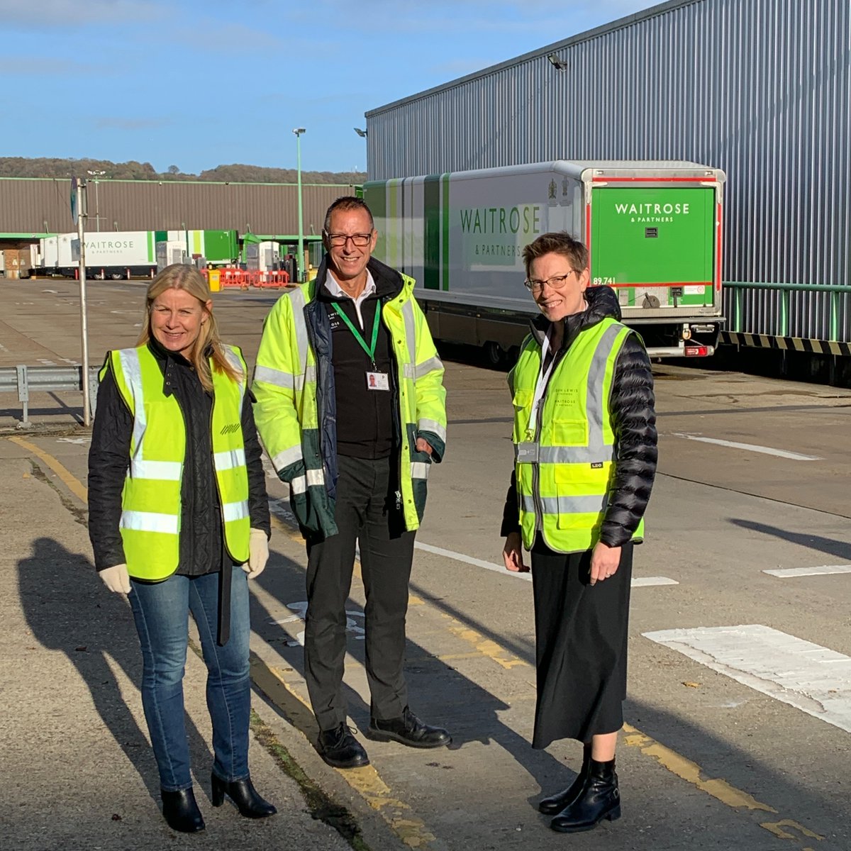Delighted to welcome @tracey_crouch to @waitrose distribution centre in Aylesford. We shared details of our investment in biomethane in partnership with @CNG_FUELS to help reach net zero, the skills and employment opportunities we offer, and our support for the local community🚛