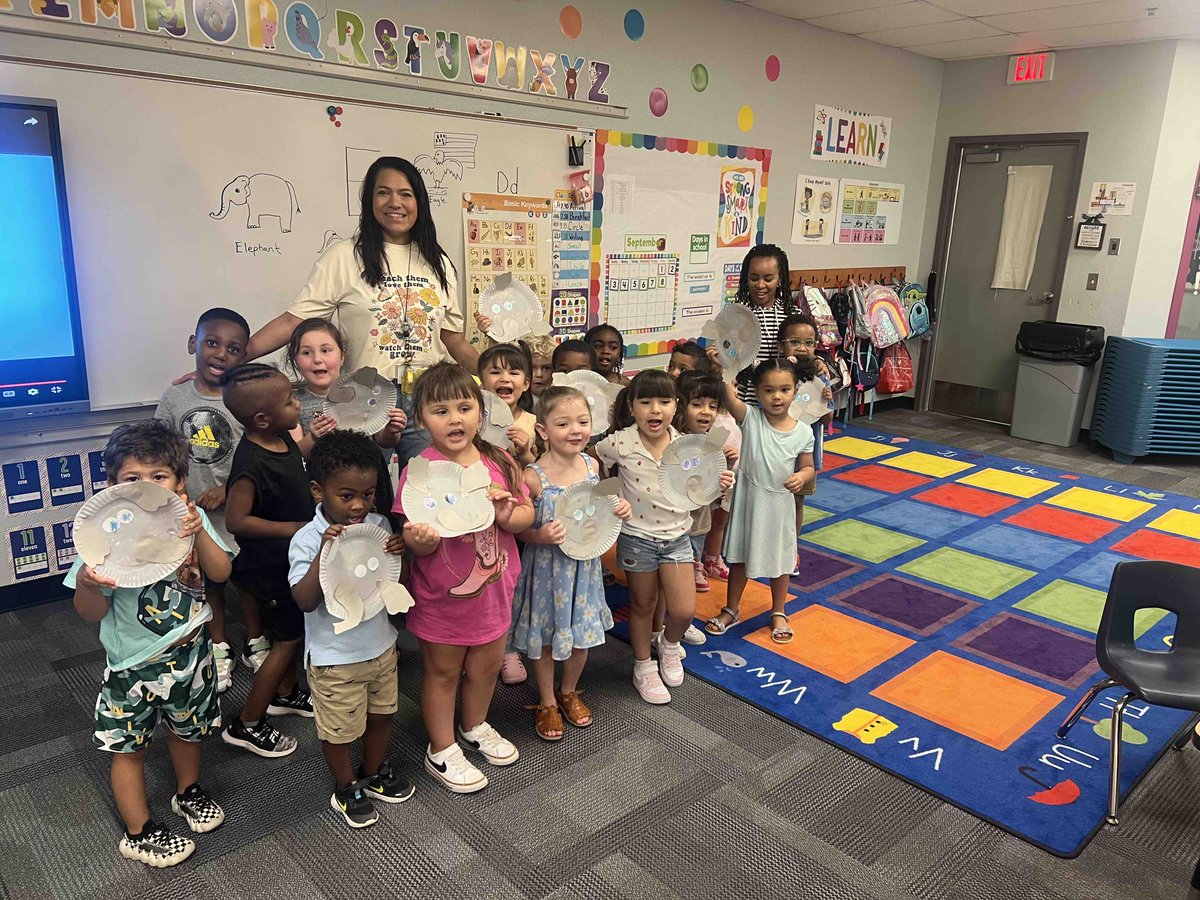 BesdPandas's tweet photo. Building a bright future, one pre-k day at a time! 🫶 #BESDistheBEST https://t.co/zZYaj4Vibi