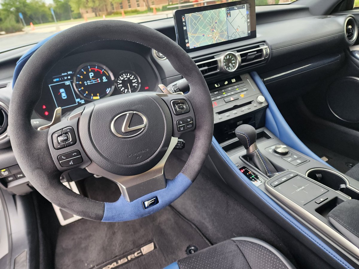 DenButerbaugh's tweet image. The @Lexus RC-F Track Edition is so fast, it's zooming right past Thanksgiving Day but will turn a fast lap on Saturday at 7am &amp;amp; 8am with @kaylamarie_tv @abc27News #performancecars