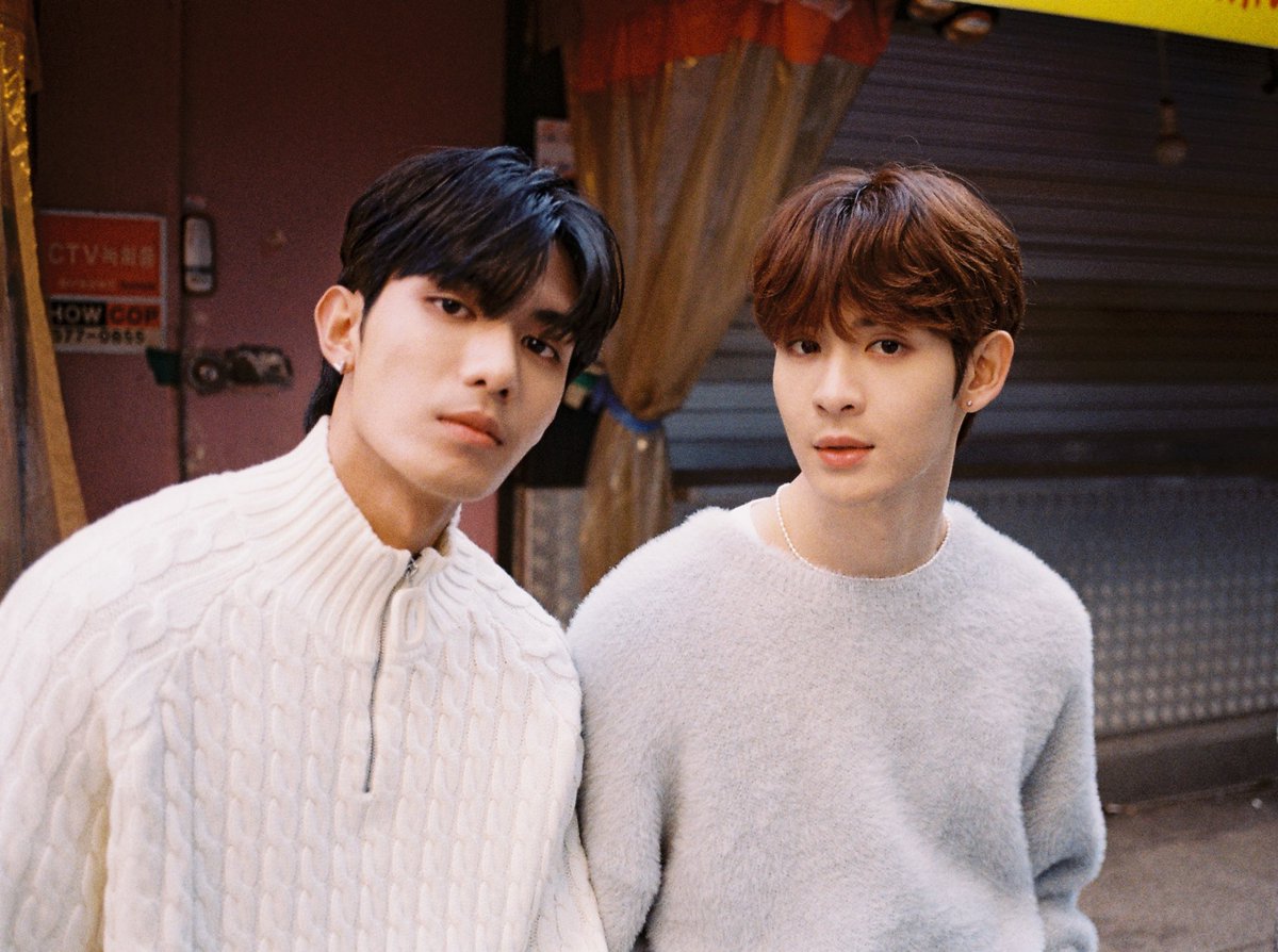 netsiraphop's tweet photo. ผมรักพี่ๆผมลงก็ได้ตอนแรกจะเก็บไว้🤪 #netsiraphop https://t.co/9ONFJlaYnN