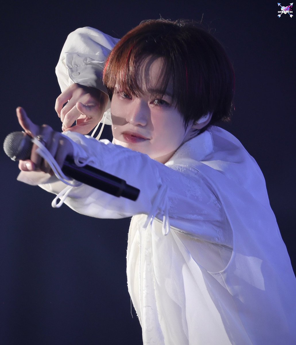 dreamin_LE's tweet photo. 💗🎀 ʜᴀᴘᴘʏ ᴄʜᴇɴʟᴇ ᴅᴀʏ🎀💗

#어머_천러생일이잖아
#BrightestStarCHENLEDay https://t.co/2yW7gr2Jld