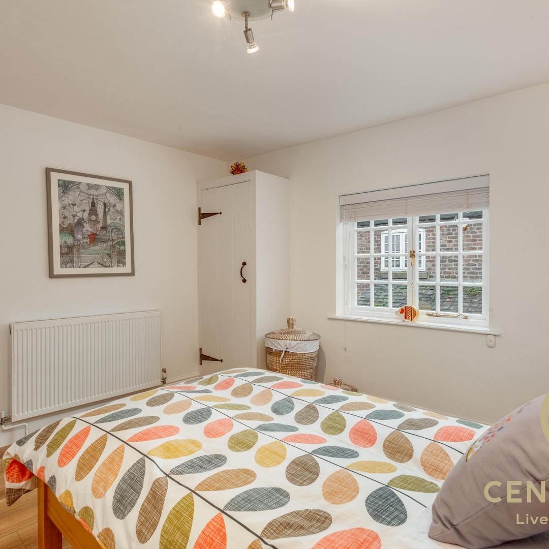 For SALE 🎉 York Cottages, Gateacre. Century 21 Liverpool South is delighted to offer for sale this charming two-bedroom Grade II listed cottage.

century21uk.com/property/york-…

Get in touch with the team 🏡
0151 428 3647
liverpoolsouth@century21uk.com