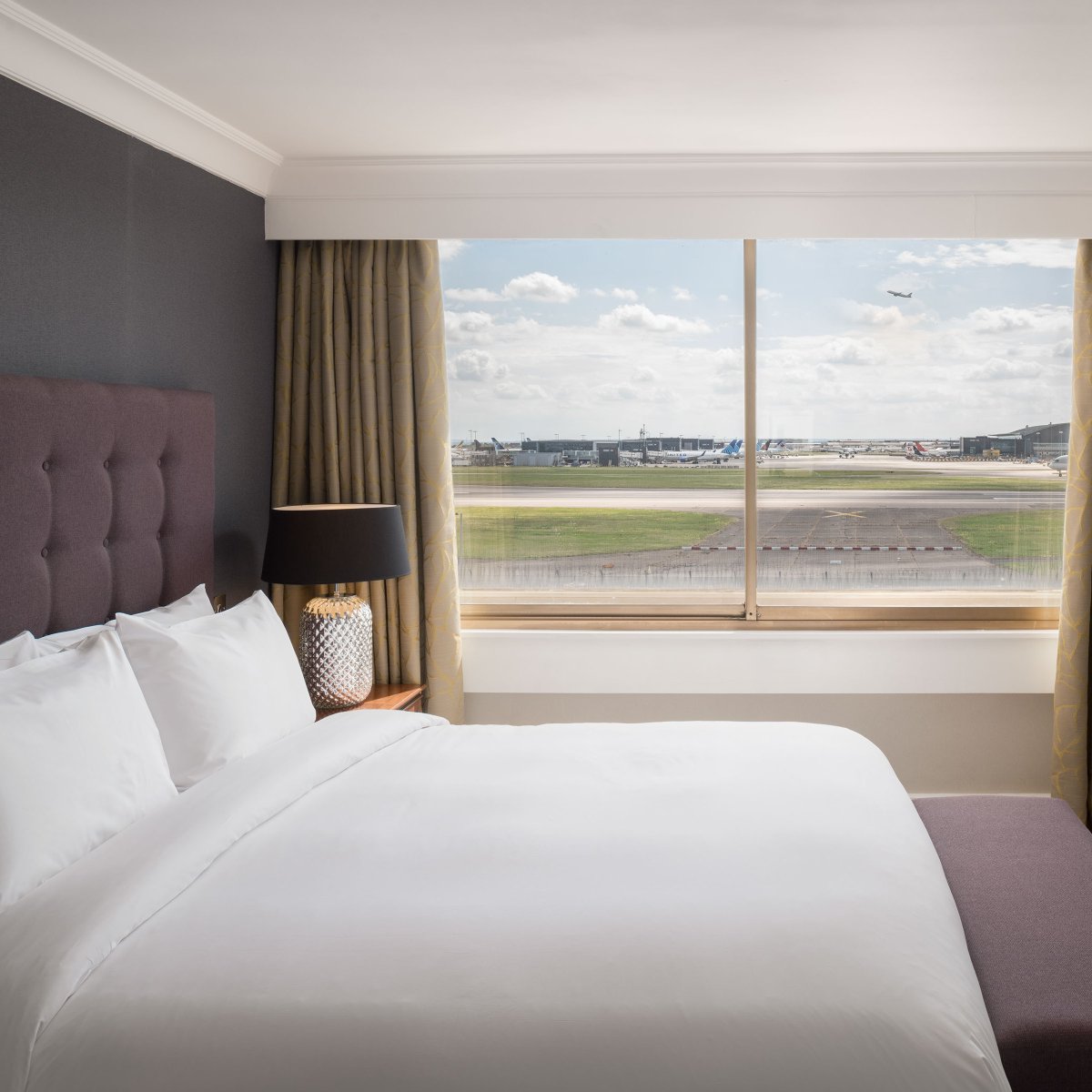 Renaissance Heathrow tweet media