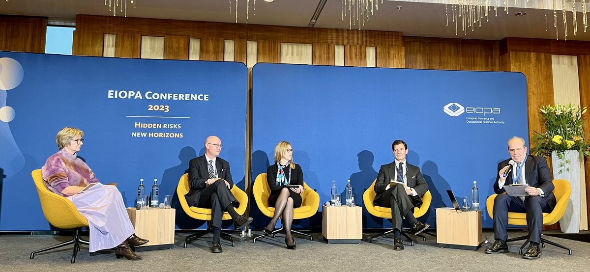 Final panel of #EIOPAConference with two main takeaways of the participants:

1️⃣ The world is burning and there is no time to lose for the industry, policy makers and regulators.
2️⃣ A balanced approach between regulatory requirements &amp; flexibility &amp; competitiveness is needed.