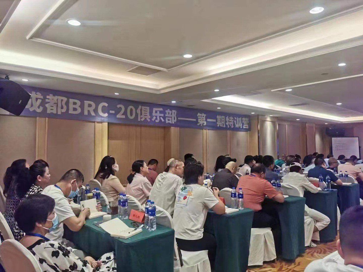 shine_csm's tweet photo. Shill nó phải ở tầm Pi thủ anh em nhỉ :)) https://t.co/8hd3cQz6Cd