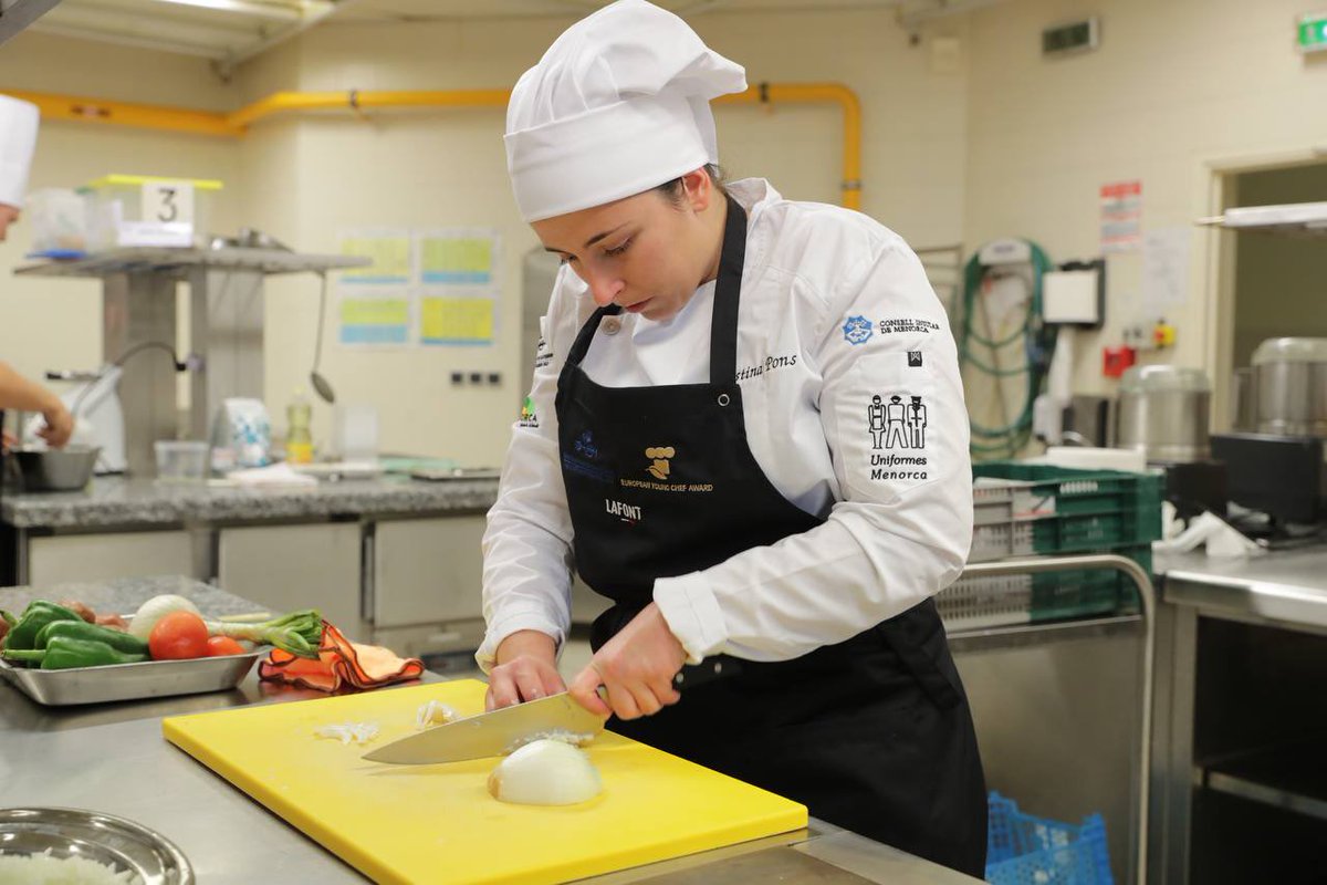 hautsdefrance's tweet photo. Top départ du concours #EYCA2023 en direct du lycée hôtelier du #Touquet, et au cœur des #hautsdefrance : la Région Européenne de la Gastronomie 2023 !

✅ 9 pays vont s’affronter dans la joie et la bonne humeur !

🍀Bonne chance à notre représentant Louis Barbier, meilleur apprenti de France en cuisine.

@campustihdf