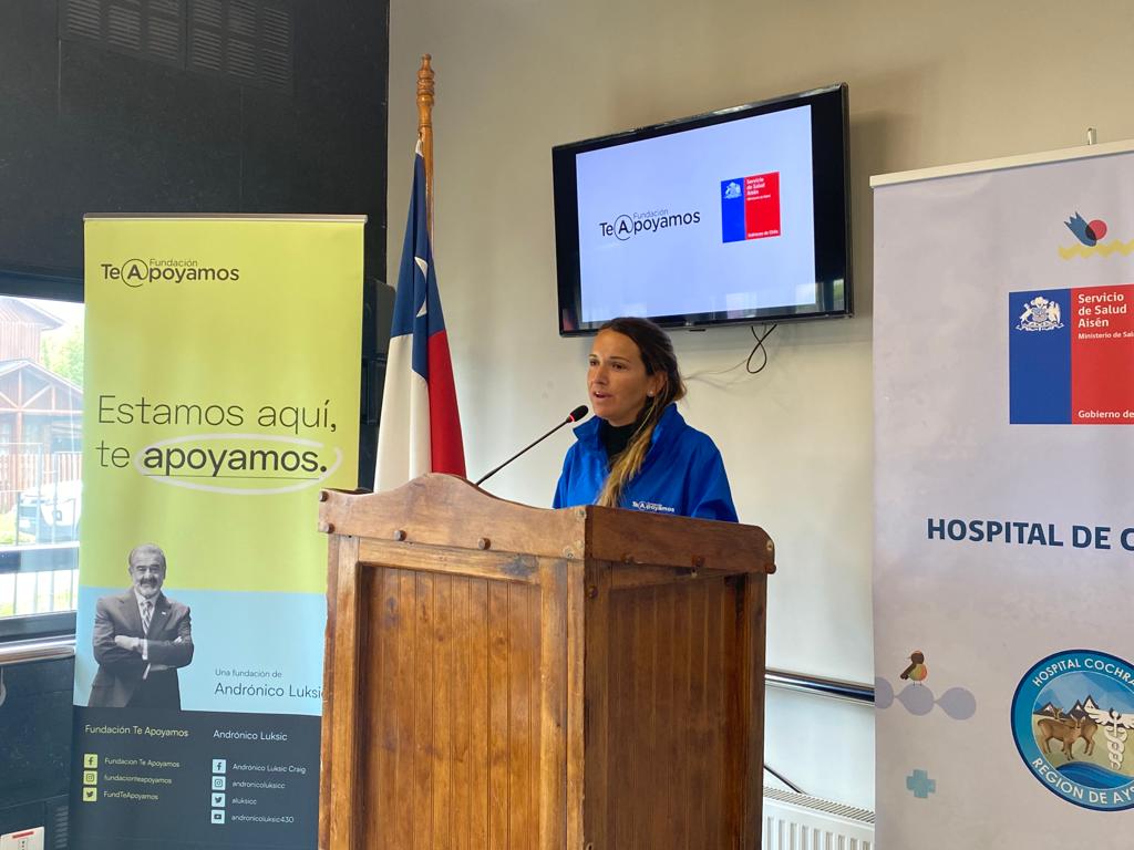 FundTeApoyamos's tweet photo. Ya estamos en el Hospital de #Cochrane, haciendo entrega de un mamógrafo 💜 que llega a solucionar una urgente necesidad de la comunidad. Esperamos que esta donación sea un gran aporte para la Provincia Capitán Prat 🇨🇱

#TeApoyamos en #Salud

@SaludAysen https://t.co/Agia3SQ9sX