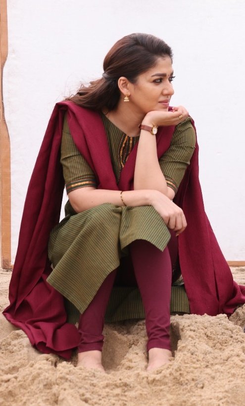 Nayan_1984's tweet photo. fidaa over this look of hers 🥺😭😭😭

#Annapoorani #Nayanthara  #LadySuperstarNayanthara https://t.co/gwPbFyDqQY