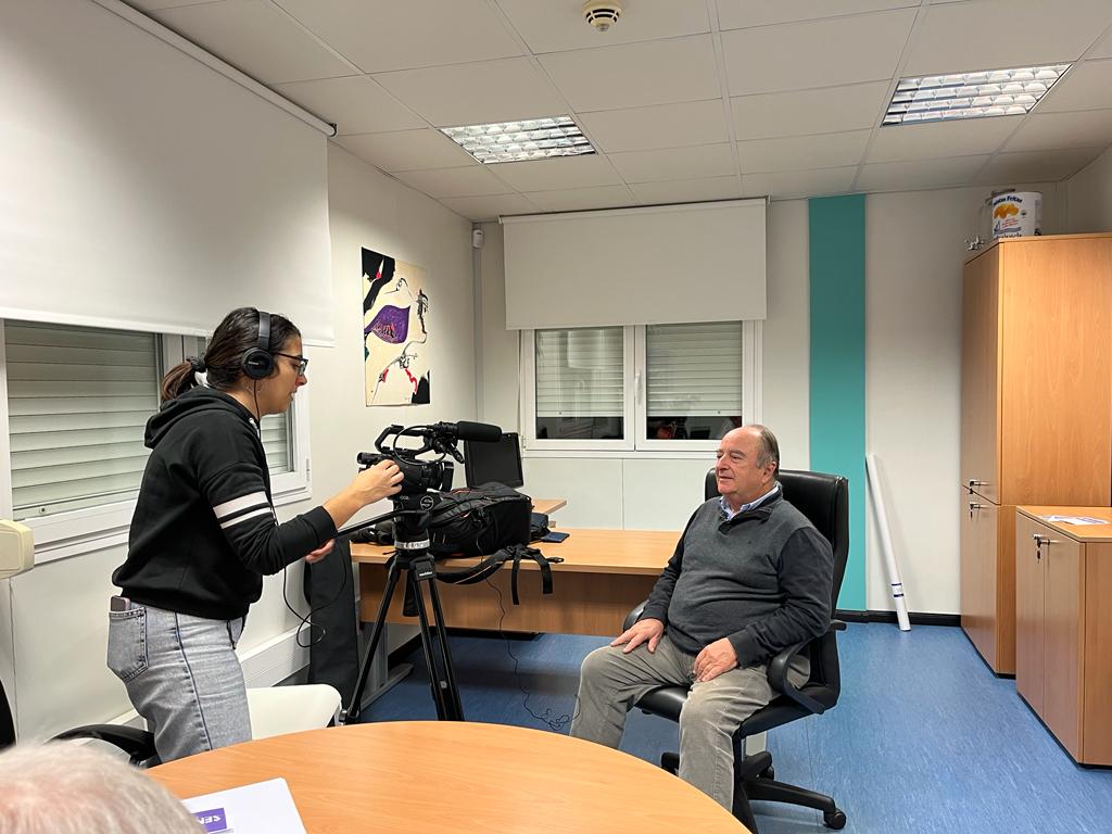 SeniorLab's tweet photo. 📽️ Descobreix més sobre #SeniorLabReus a la darrera entrega de #Destí2030 de @canalreus!

Gràcies per comptar amb nosaltres!
👇📺👇
https://t.co/M7PjjXIL0b

#SeniorLab #Reus #Salut #EnvellimentActiu https://t.co/FxPWW3qLqK