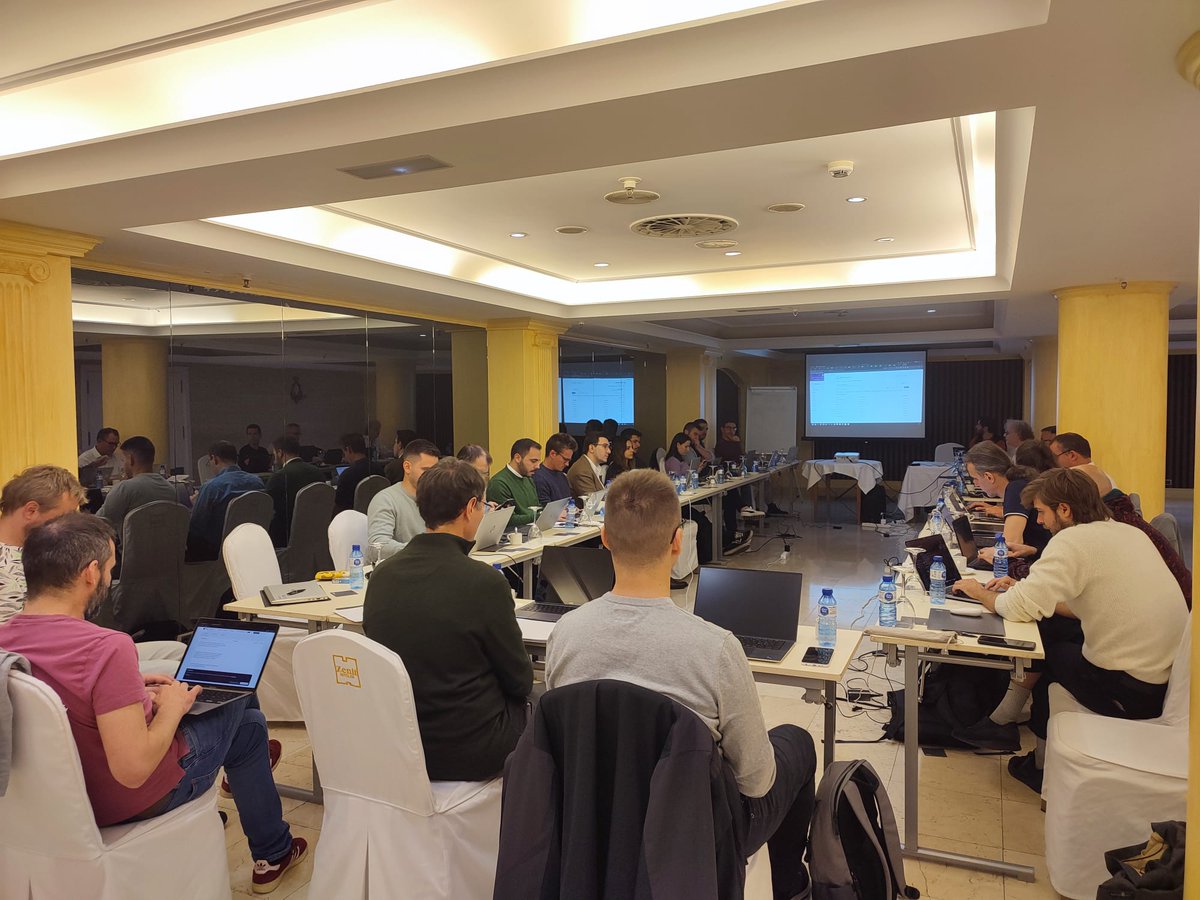 Ibercivis's tweet photo. #Decido Durante este martes y miércoles el consorcio de @Decido_h2020 se reúne en Zaragoza para compartir avances e ideas para los tres últimos tres meses del proyecto.
Desde Ibercivis hemos organizado pilotos en #Aragón https://t.co/0ivZ3GnJeU