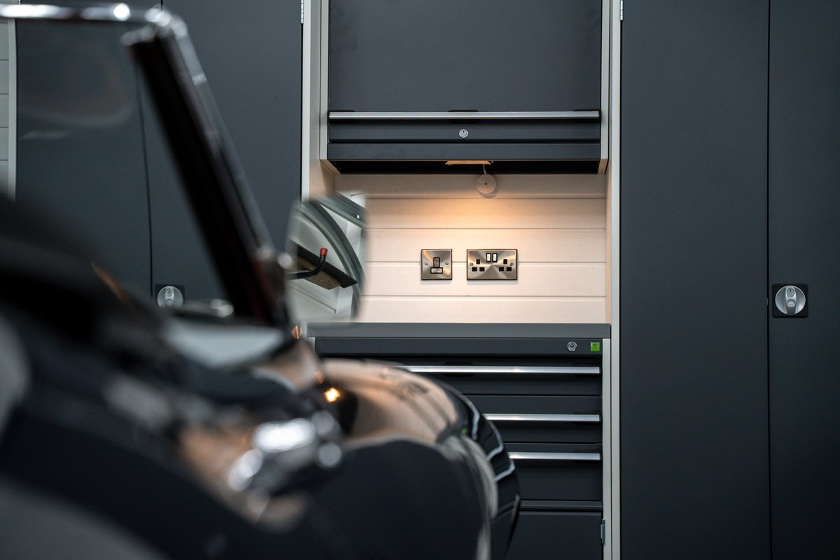 Transforming your garage is not just about upgrading your home; it's a life-changing investment

Beyond the commonly renovated spaces, there's a hidden gem – your garage. Originally designed for parking, it holds untapped potential.

garageflex.co.uk/news/adding-va…