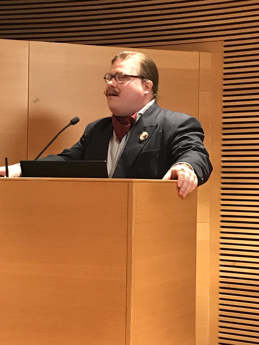 Autismiliiton kokemustoimija Orjo Pättiniemi korostaa #Ekkuve seminaarissa, että ilman oikea-aikaista ja riittävän pitkää kuntoutusta hän olisi jo kuollut. Vuoden jonotusaika olisi ollut samoin liian pitkä. #kuntoutus