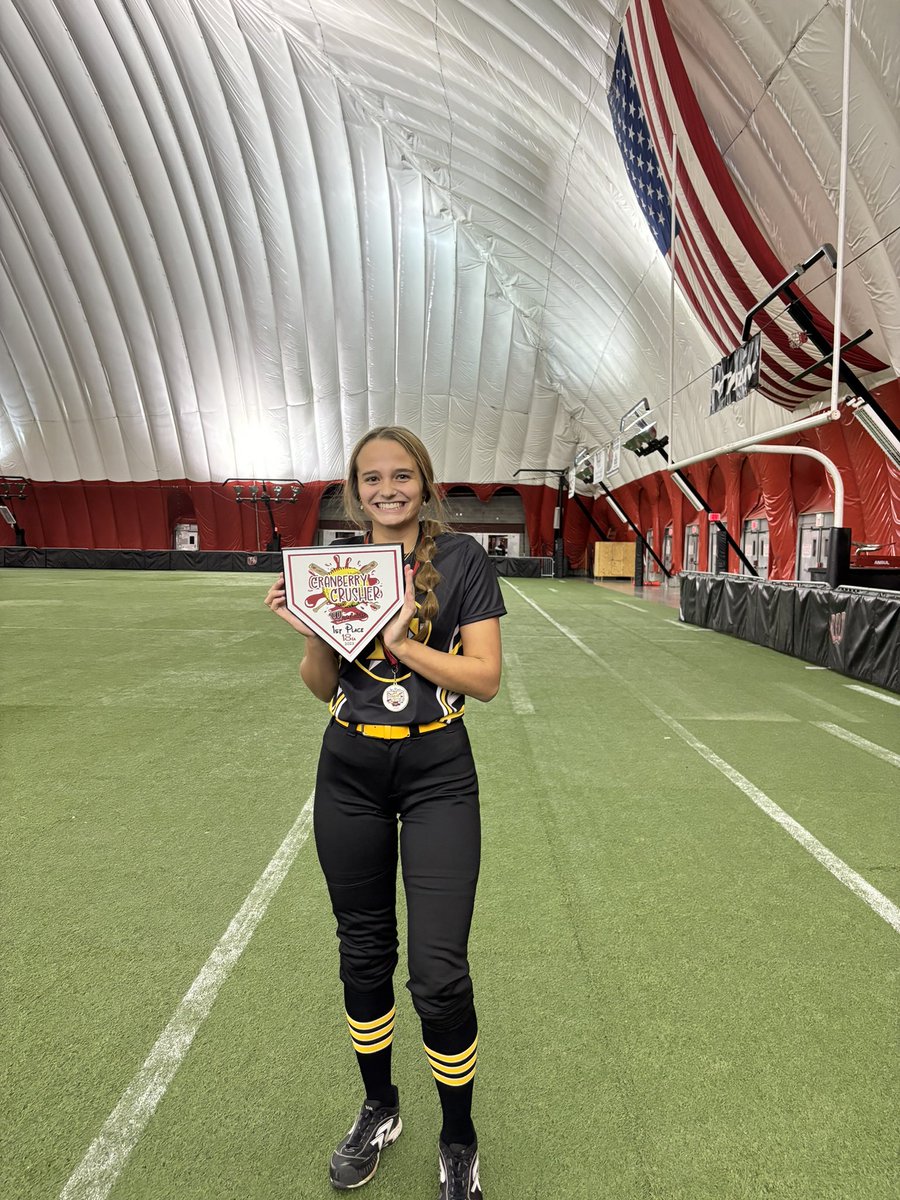 SGoersPE's tweet image. Brooke Peters pitched a Perfect Game Sunday to bring home the Championship trophy 
18U 5 Star Mafia WI Softball