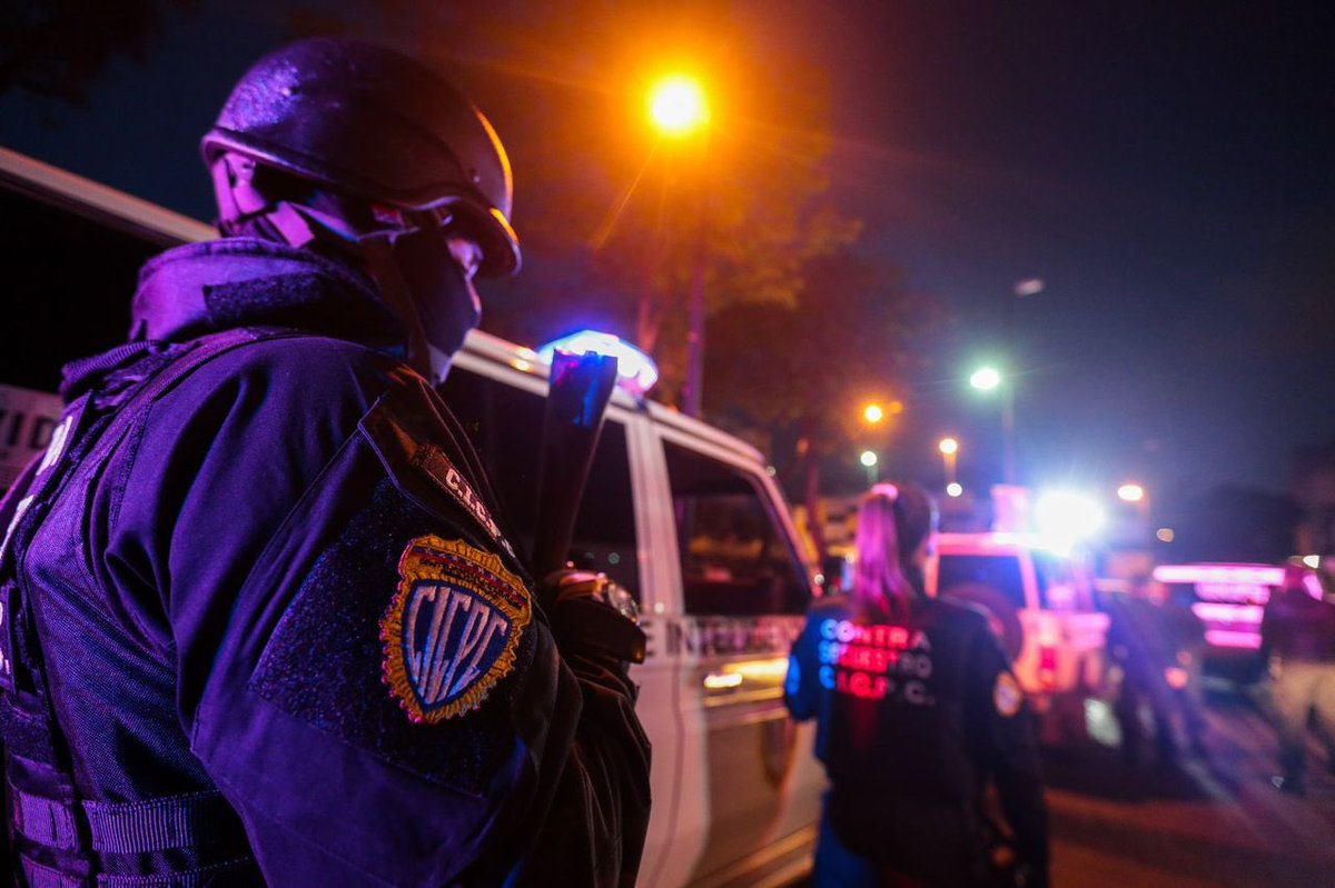 #21NOV || Funcionarios(as) del Cicpc en el edo. Mérida realizaron la detención de una ciudadana por intentar pasar droga a un privado de libertad.

#UnidadEstudiantil