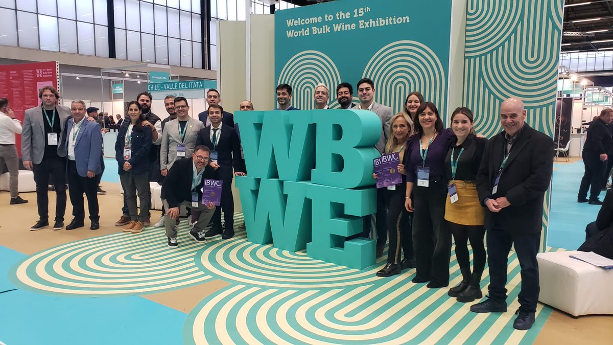 🇳🇱🇦🇷🍷

Estamos en #Ámsterdam acompañando a 16 bodegas que promocionan sus vinos a granel en la feria World Bulk Wine Exhibitions
#VinosaGranel