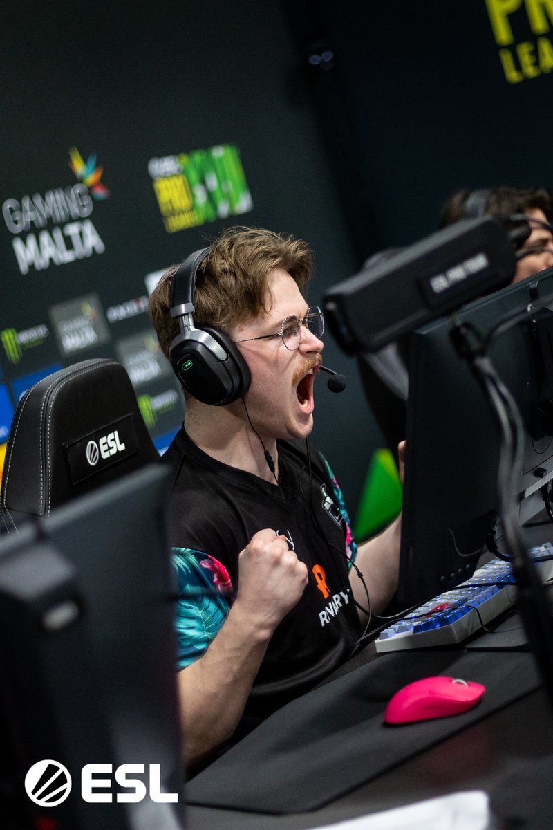 ESLCS's tweet photo. After a clean run through the #ANZChamps, @grayhoundgaming take the title and earn themselves a qualification to #ESLProLeague Season 19 next year! https://t.co/gI4bbwF0sa