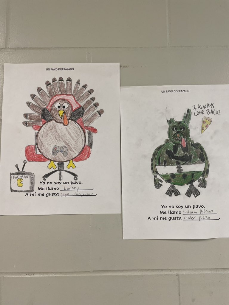 Stop. Why are these so good? 
¡¡Bien hecho Spanish 2!! ¡¡Los  pavos están seguros otra vez!! 
🫣🦃🙈😂💜 🎤🎵🤠💖🎮