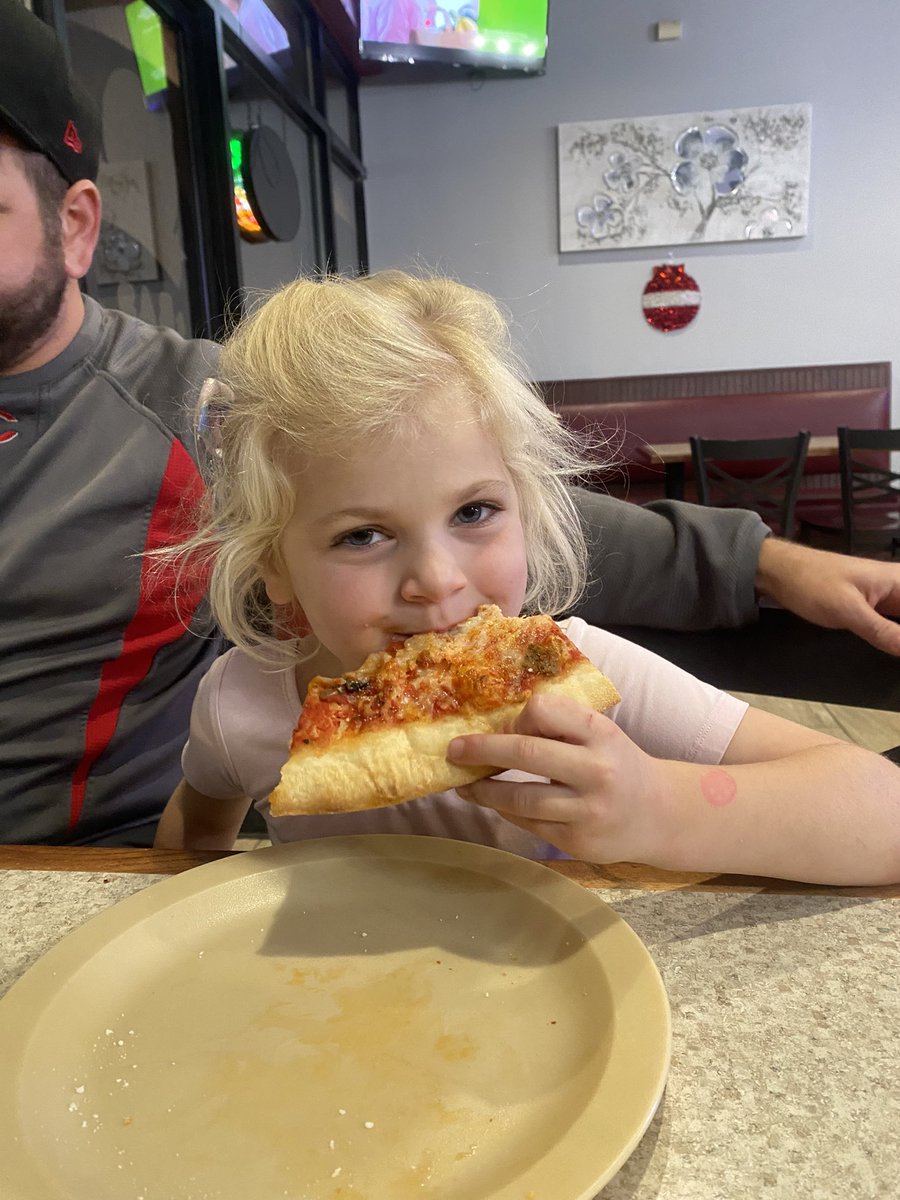Starting the holiday week off right! <a href="/25SecretSQRL25/">Scott Lorbacher</a> #pizza
