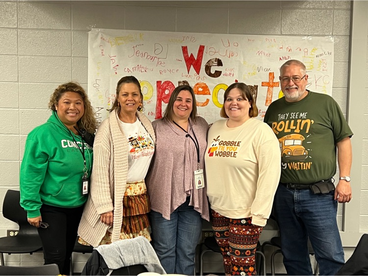 Concord_ES's tweet photo. We are so thankful for our East Side bus drivers! They are patient and loving to our students. May you have a wonderful break! #LeadonEastSide https://t.co/cs4HhCC9rg
