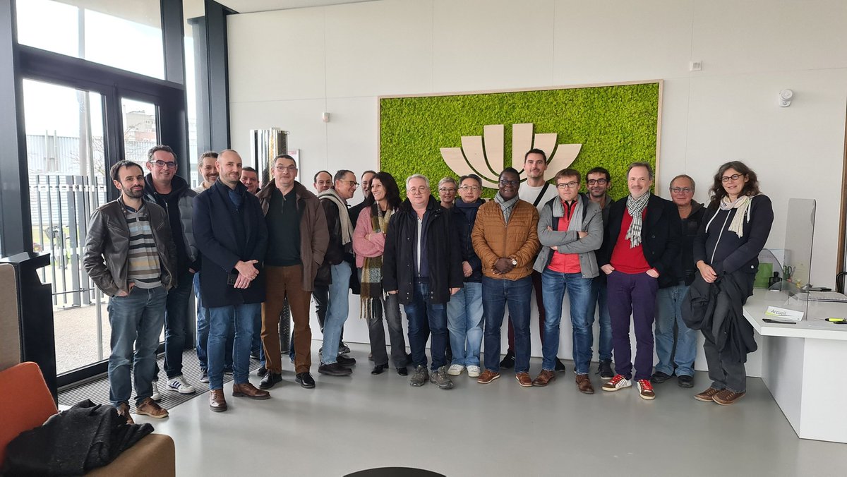 Suite à la modificat° et à la validat° de maquettes d'enseignement de l'UFR SEN, sans l'accord du Conseil de Gestion qui s'y était opposé, et sans validat° par les responsables des formations eux-mêmes, une delegat° d'EC est venue manifester à la Presidence de <a href="/universitereims/">Université de Reims Champagne-Ardenne</a> .