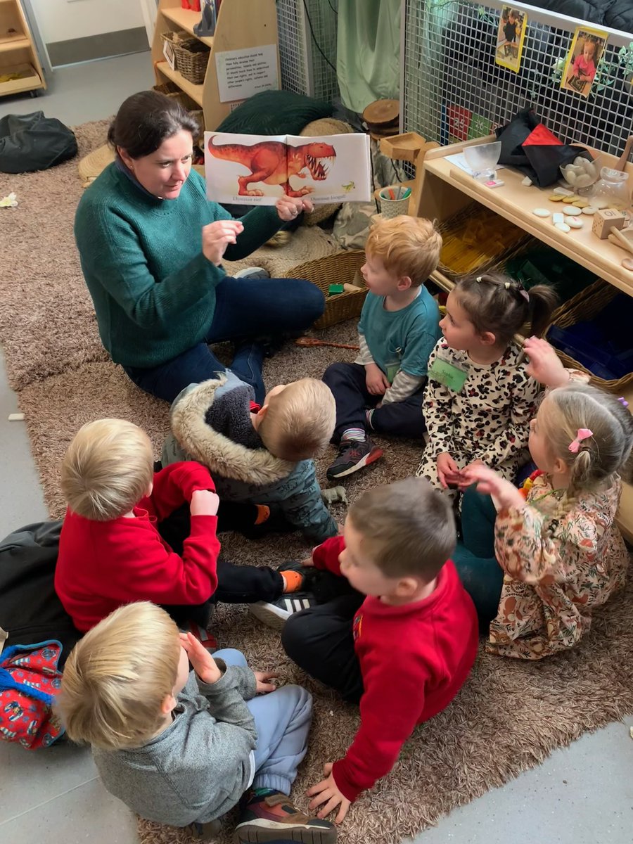WDCGaelic's tweet photo. 📍Dimàirt agus bha #StòiridhLeSandra trang ~
📍Tuesday and #StoryWithSandra was busy ~
@gavinburnps
#Gàidhlig #Gaelic #Cleachdi #UseIt https://t.co/iM8igtrwNp