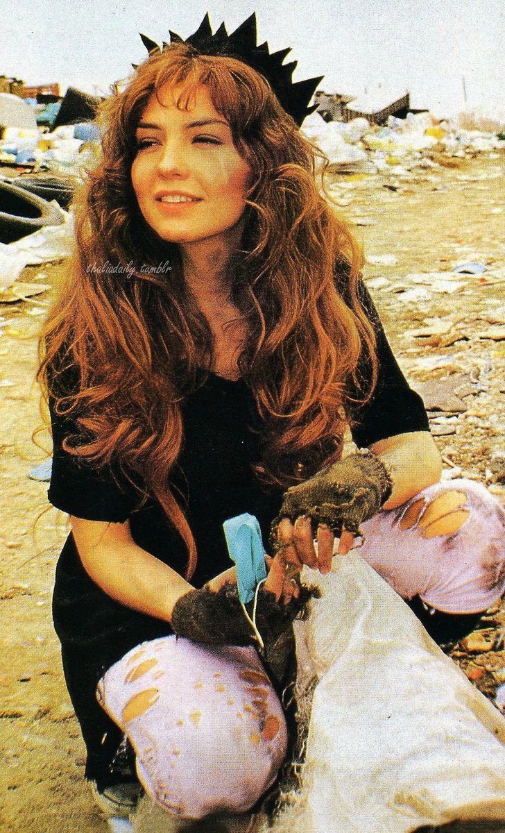 Shakira después de pagar la multa a Hacienda / Yo después de cobrar la quincena.