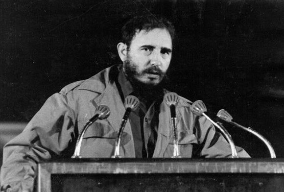 MMarreroCruz's tweet photo. #FidelPorSiempre: "¡Mientras haya imperialismo, y mientras haya pueblos víctimas de la agresión imperialista, y mientras haya pueblos luchando contra el imperialismo, su causa será nuestra causa en cualquier rincón del mundo!" https://t.co/dlOpHAxnv8