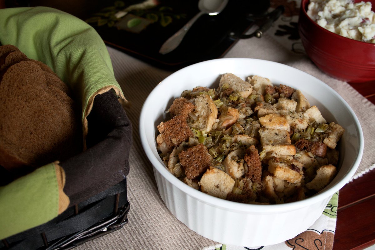 klostermanbread's tweet image. In honor of #NationalStuffingDay, we're sharing one of our favorite #recipes: Slow Cooker Rye Bread Stuffing! 🍽️ #Thanksgiving