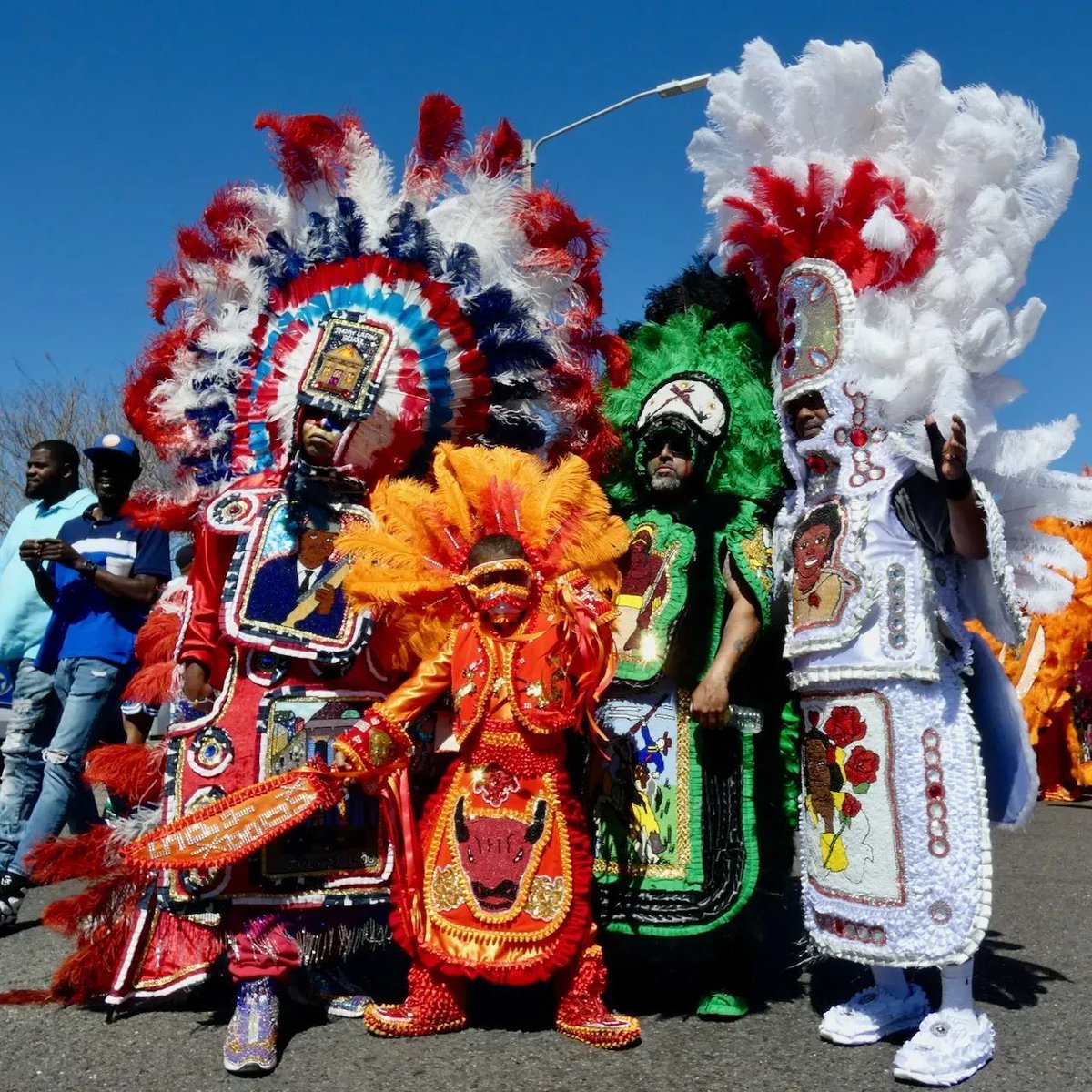 #GoodMorning from #NewOrleans! #MardiGrasIndians #ilovemycity buff.ly/2FpcY4y